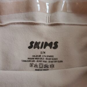 SKIMS Sculpting undie